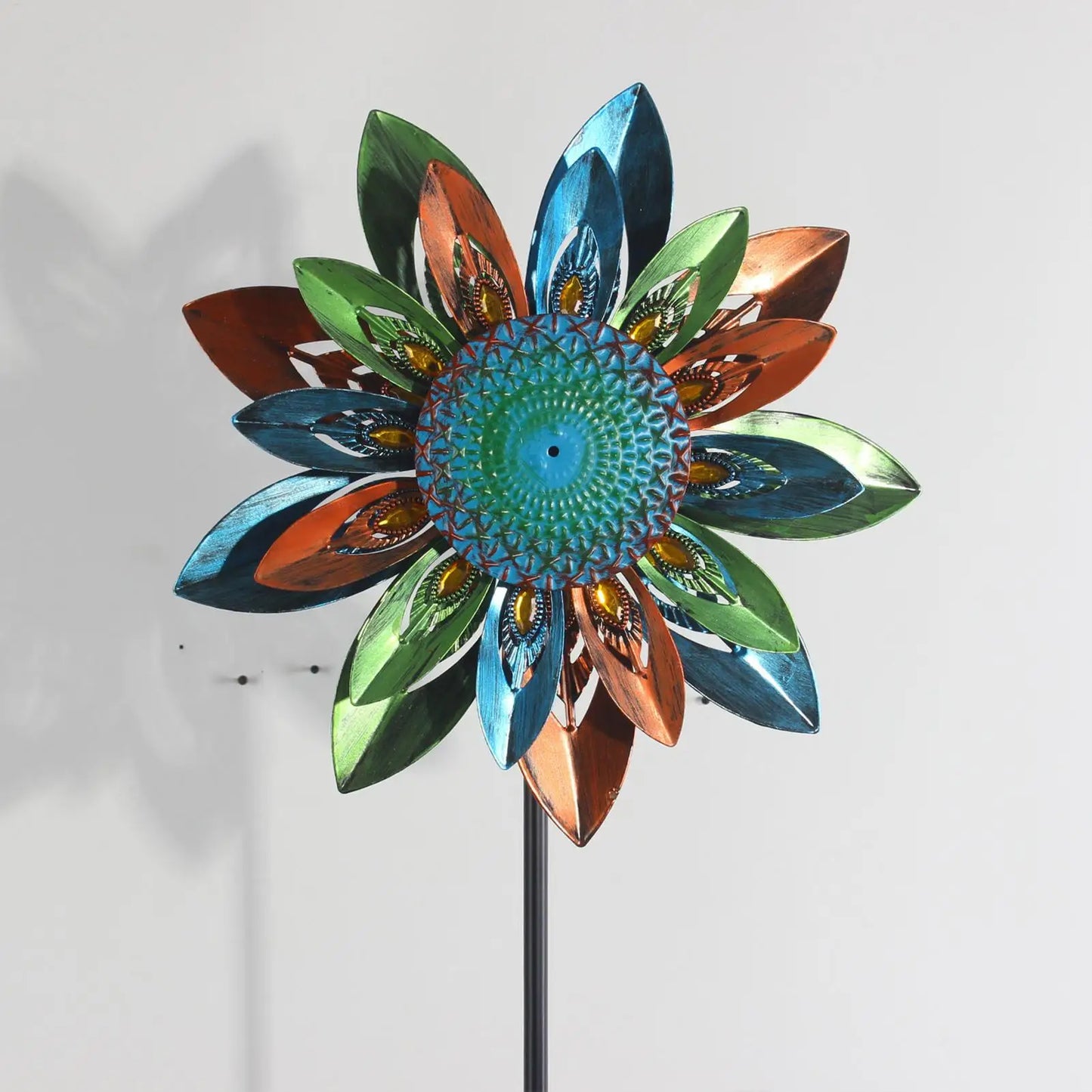 Moulin à Vent Décoratif Tournesol en Métal – Girouette Pivotante 122cm, Décoration Jardin Extérieur