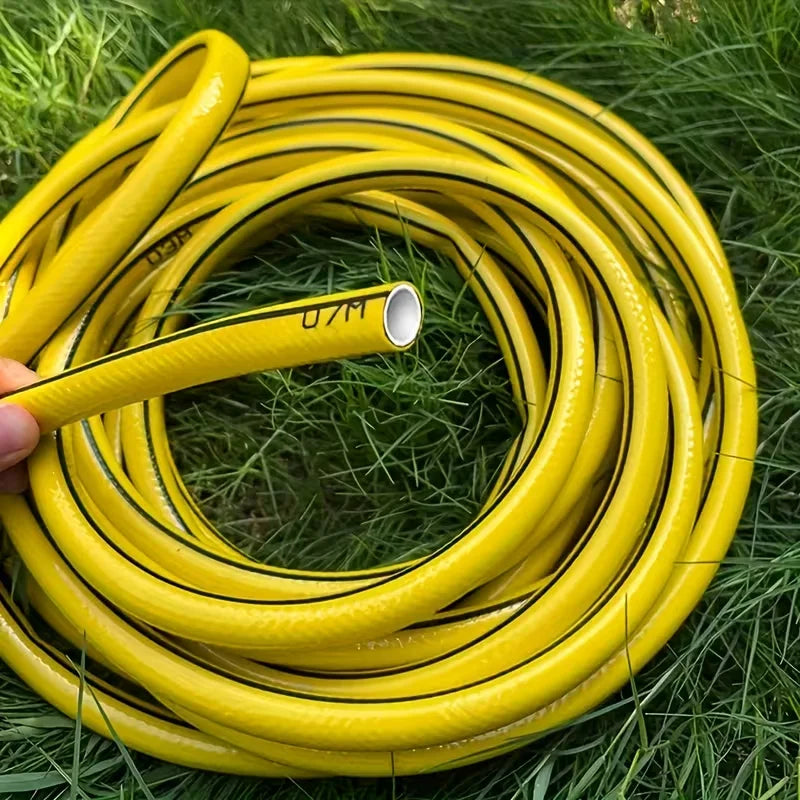 Tuyau d’Arrosage en Caoutchouc Robuste — Anti-éraflures, Étanche, Toutes Saisons (5m à 30m)