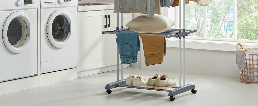 Étendoir à Linge SONGMICS 4 Niveaux Pliable sur Roulettes - 35kg Capacité